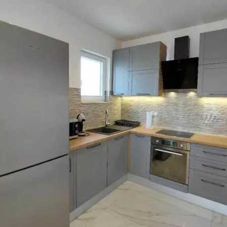 Vila Tamaris - Two Bedroom With Terrace And Swimming Pool *
