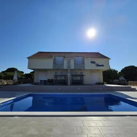 Vila Tamaris - Two Bedroom With Terrace And Swimming Pool Mali Drvenik