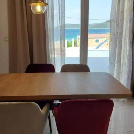 Tamaris - Two Bedroom With Terrace And Swimming Pool فيلة مالي درفينيك